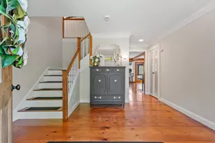 11 Francis Ave, Lunenburg, MA 01462 - Photo 4
