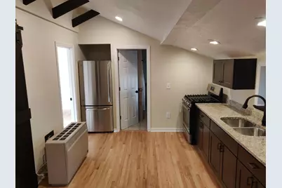 50 Phillips Pl, Northampton, MA 01060 - Photo 38