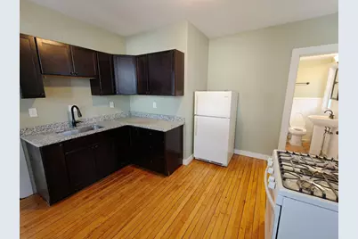 50 Phillips Pl, Northampton, MA 01060 - Photo 4