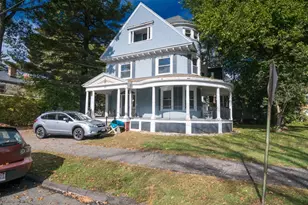50 Phillips Pl, Northampton, MA 01060 - Photo 1