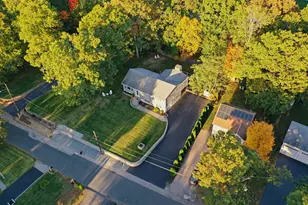 35 MacArthur Dr, Millbury, MA 01527 - Photo 4