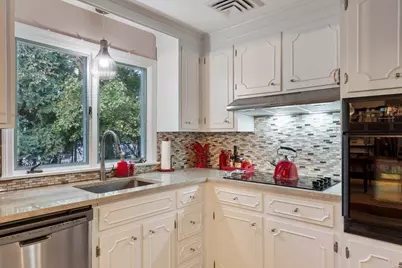 9 Randolph Rd, Stoneham, MA 02180 - Photo 10
