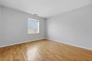 21 Middlesex Ave, Worcester, MA 01604 - Photo 4