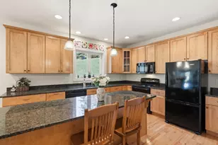40 Winship Dr, Stoneham, MA 02180 - Photo 10