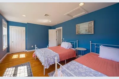 172 Cottonwood #st, Fairhaven, MA 02719 - Photo 6