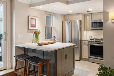 7 Concord Sq #1, Boston, MA 02118 - Photo 4