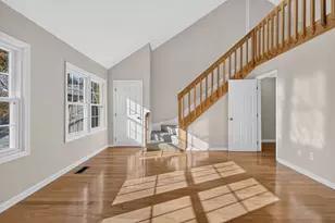 98 Heritage Dr, Tewksbury, MA 01876 - Photo 4