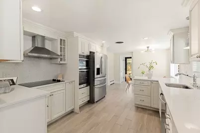 19 Longbow Rd, Lynnfield, MA 01940 - Photo 14