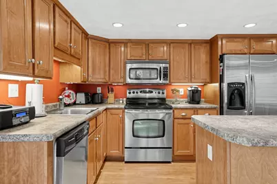40 Sachem St, Billerica, MA 01821 - Photo 12