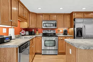 40 Sachem St, Billerica, MA 01821 - Photo 12