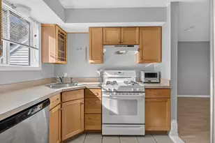 100 Merrimack Ave, Dracut, MA 01826 - Photo 10