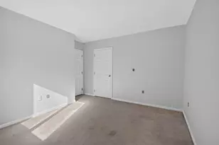 100 Merrimack Ave, Dracut, MA 01826 - Photo 16