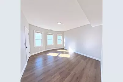 22 Madison Ave #3, Cambridge, MA 02140 - Photo 2