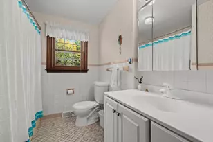 5 Bamberg Dr, Woburn, MA 01801 - Photo 16