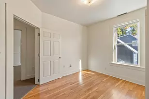 104 10th, Lowell, MA 01850 - Photo 16