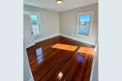 25 Adams St, New Bedford, MA 02746 - Photo 12