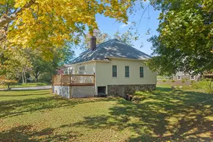 48 Beverly Rd, Worcester, MA 01605 - Photo 32