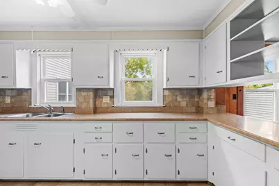 19 Coombs Street, Middleborough, MA 02346 - Photo 10