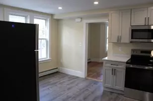 78 Endicott St, Peabody, MA 01960 - Photo 4