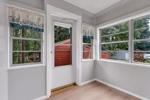 2 Clarendon St, Taunton, MA 02780 - Photo 10