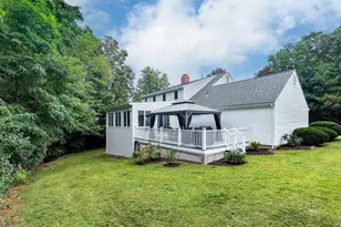 908 Frank Smith Rd, Longmeadow, MA 01106 - Photo 4