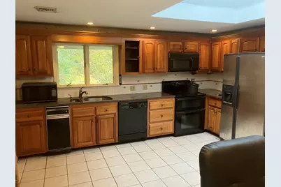 5 Clinton St, Wilmington, MA 01887 - Photo 6