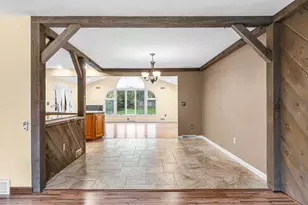 382 Miller St, Ludlow, MA 01056 - Photo 4
