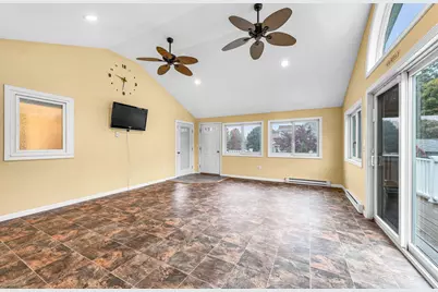 382 Miller St, Ludlow, MA 01056 - Photo 12