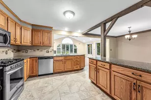 382 Miller St, Ludlow, MA 01056 - Photo 8