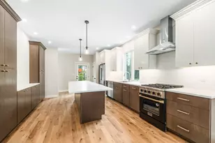 4 Mollies Ln, Gloucester, MA 01930 - Photo 1