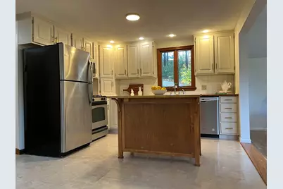 10 Pelham St, Billerica, MA 01821 - Photo 6