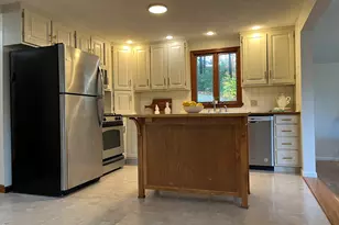 10 Pelham St, Billerica, MA 01821 - Photo 6