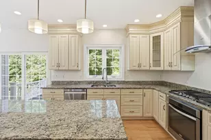 27 McIntosh Ln, Littleton, MA 01460 - Photo 8