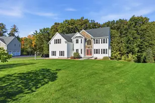 27 McIntosh Ln, Littleton, MA 01460 - Photo 2