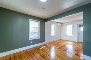 12 Chrome St, Worcester, MA 01604 - Photo 6