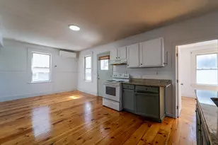12 Chrome St, Worcester, MA 01604 - Photo 12