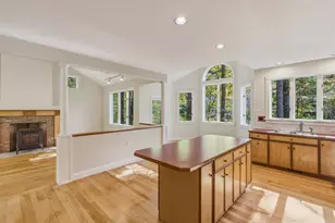 521 Old Farm Rd, Amherst, MA 01002 - Photo 8