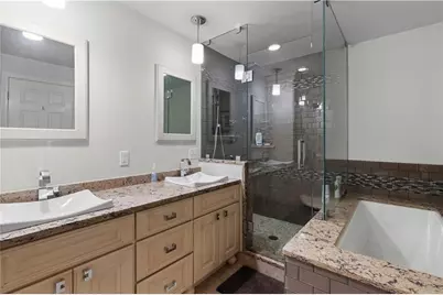 6 Varnum, Bristol, RI 02809 - Photo 12