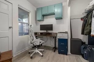 161 Westville St, Boston, MA 02122 - Photo 20