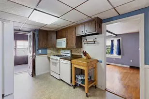 25 Stanwood Rd, Lynn, MA 01904 - Photo 6