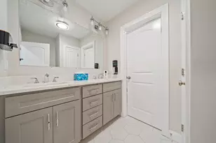 42A Como Rd, Boston, MA 02136 - Photo 16