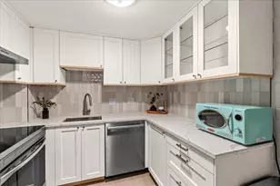 185 Quincy Shore Dr, Quincy, MA 02171 - Photo 4
