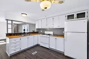 47 Clems Way, Acushnet, MA 02743 - Photo 2