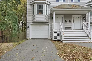 13 Mt Vernon St, Haverhill, MA 01830 - Photo 2