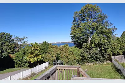 30 Riverview St, Fall River, MA 02724 - Photo 6