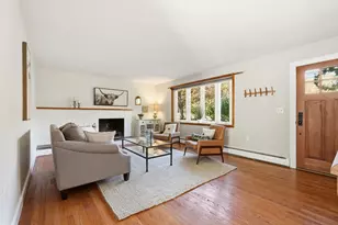 284 Housatonic St, Lenox, MA 01240 - Photo 10