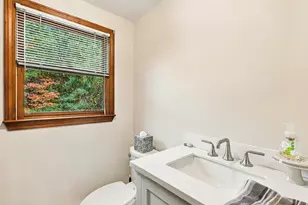 25 Granite Cir, Millville, MA 01529 - Photo 8