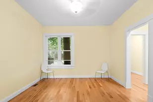 20 Linden St, Holyoke, MA 01040 - Photo 10