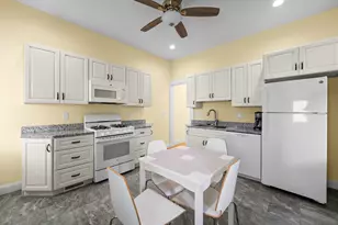 20 Linden St, Holyoke, MA 01040 - Photo 16