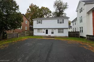 64 Howes, Springfield, MA 01118 - Photo 2